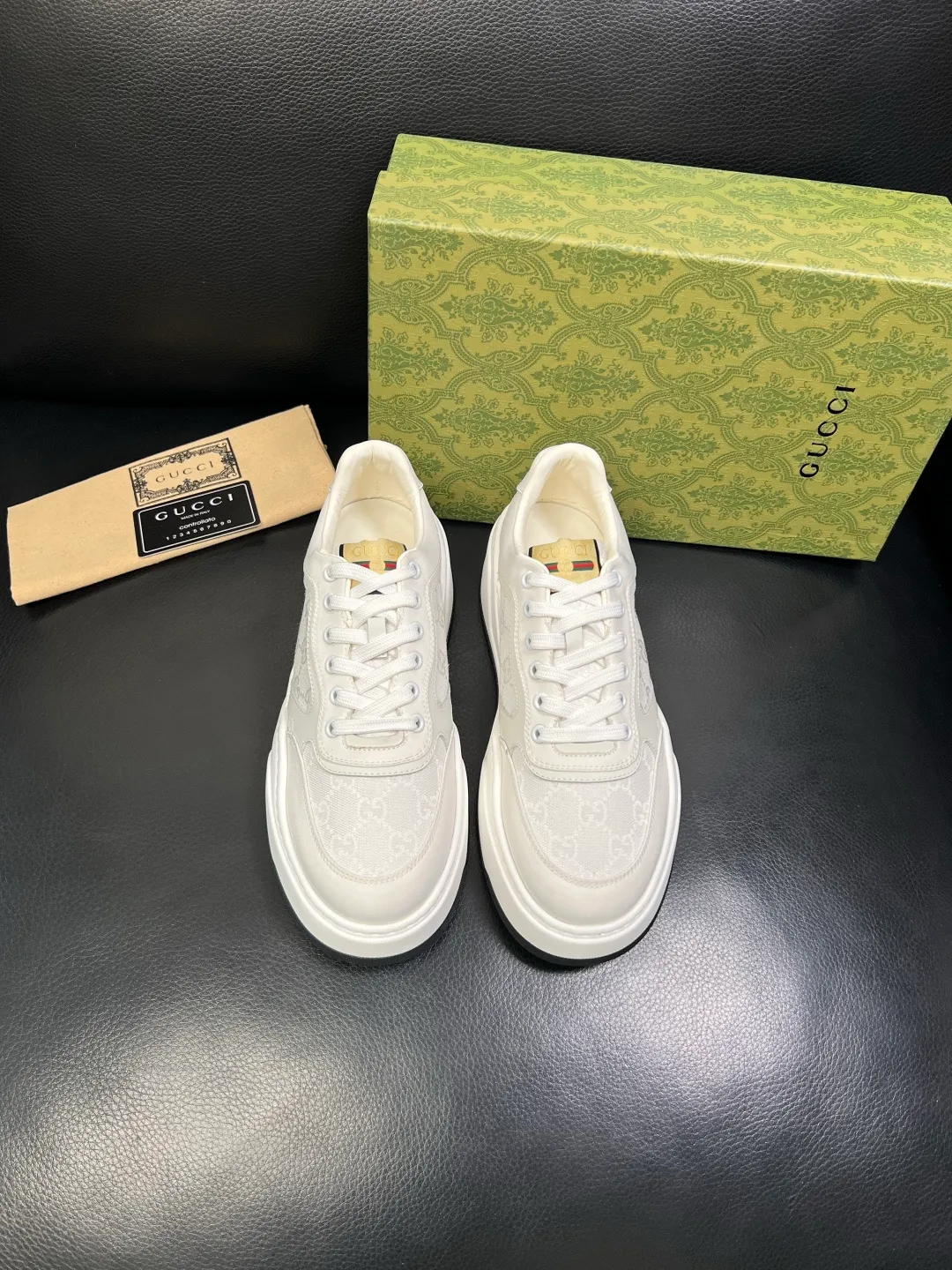 Men's shoes 💰820 Gucci high quality top crafts Gucci counter new original factory configuration, imported cowhide patchwork fabric from Italy, imported cowhide lining, breathable and comfortable, sole: original factory special supply original sole super comfortable, original factory and single goods, welcome to compare, code number 38-44 (customized 45 46)